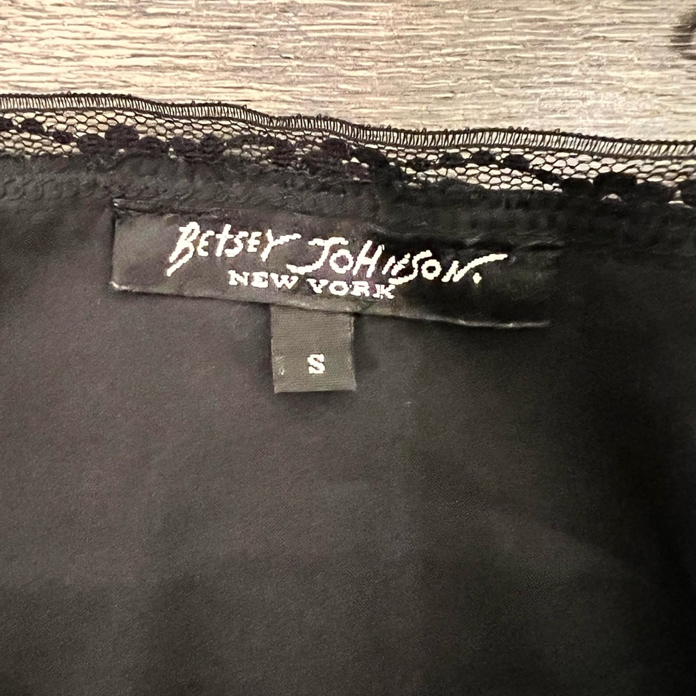 🚫SOLD🚫 Vintage Betsey Johnson Mesh & Lace Floral Dress - Picture 4 of 6